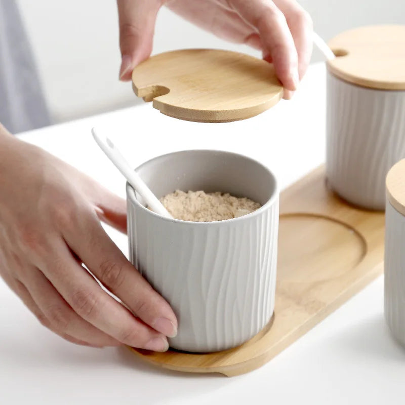 Pots d'assaisonnement en céramique avec couvercle en bois, salières, fournitures de cuisine, ensemble de cuillères à épices blanches, boîte à sucre blanche