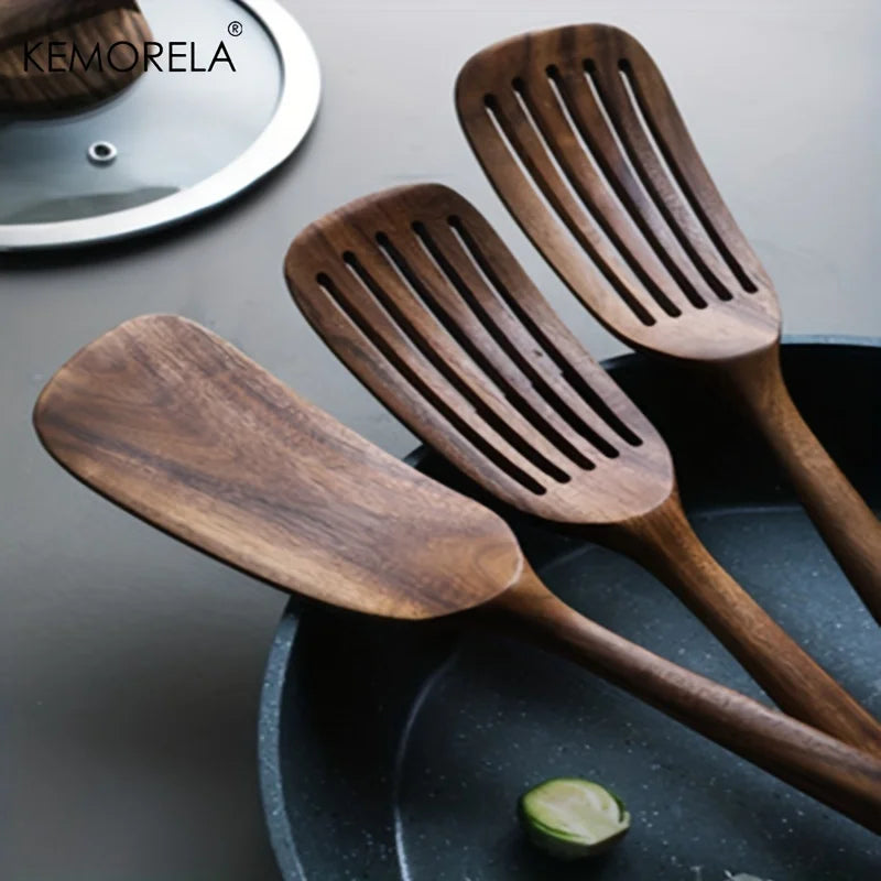 2 magnifiques spatules en bois